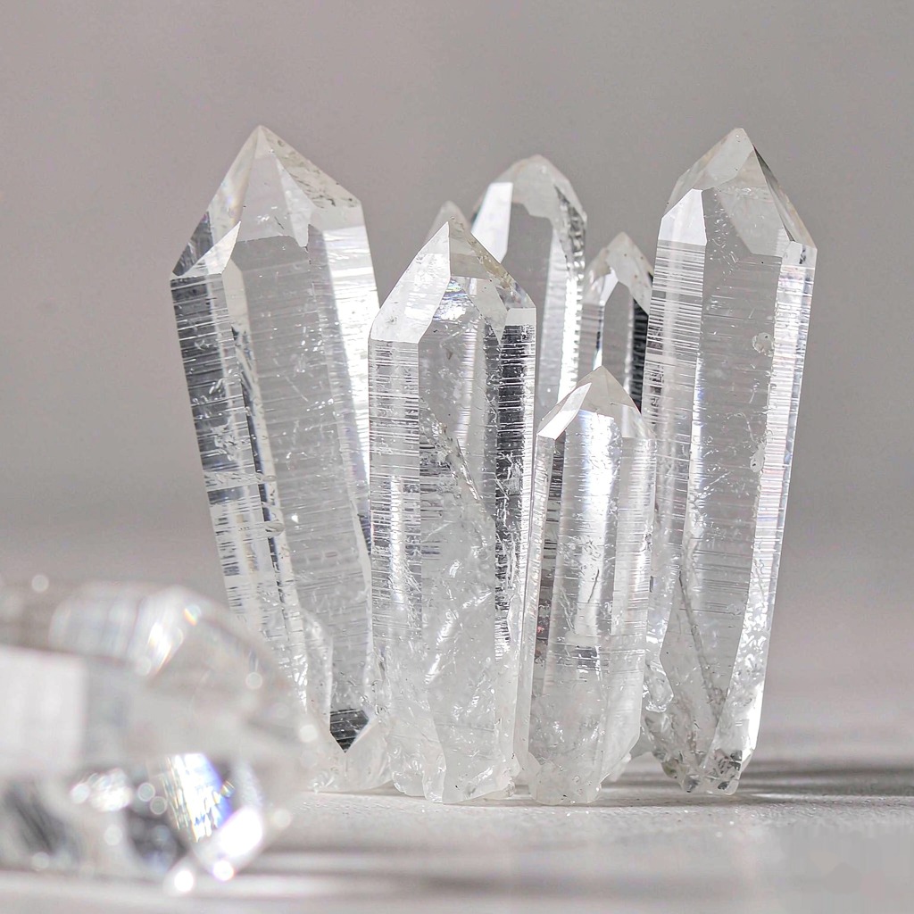 Wholesale crystal points category